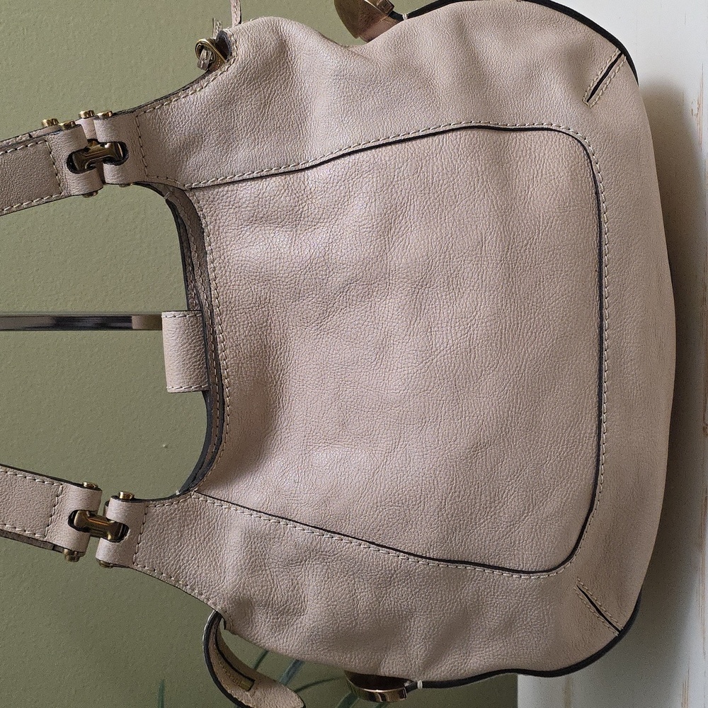 Chloe | Beige Pebblegrained Shoulder Bag - Picture 6 of 16